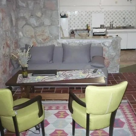 Impeccable 2-bed In Stari Grad